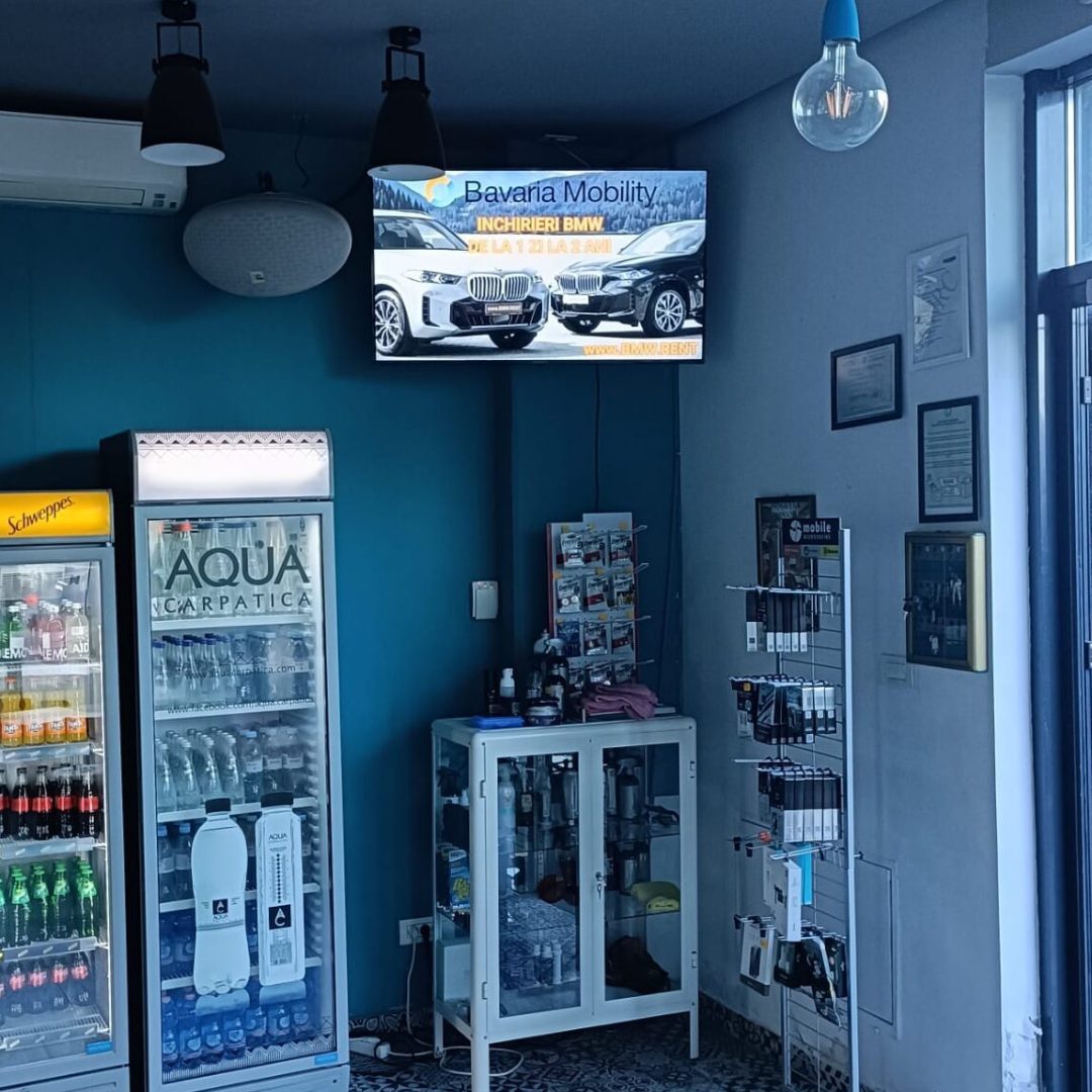 Reteaua-Digitala-Indoor-DOOH-CAR-HOUSE-LUX-CAFE-1